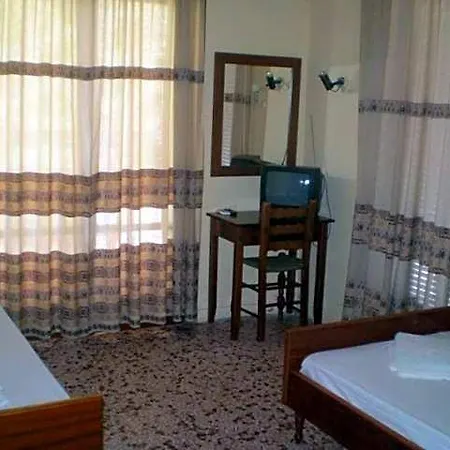 Apolafsi Hotel 2*